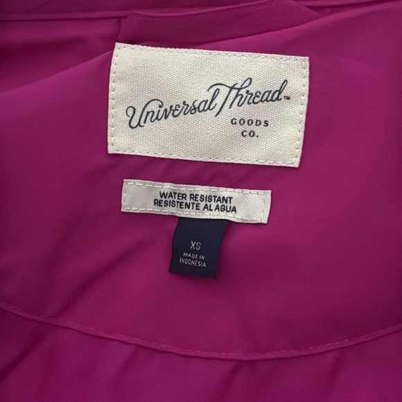 Universal Thread Fuchsia Water-Resistant Vest - Picture 3 of 6